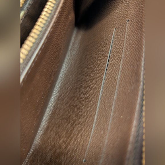 Louis Vuitton Damier Wallet - Brown Coated Canvas - Picture 13 of 16